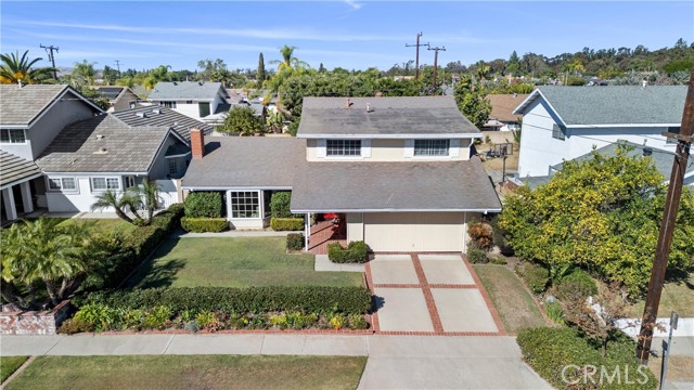 Detail Gallery Image 5 of 47 For 23021 El Caballo St, Lake Forest,  CA 92630 - 4 Beds | 2 Baths