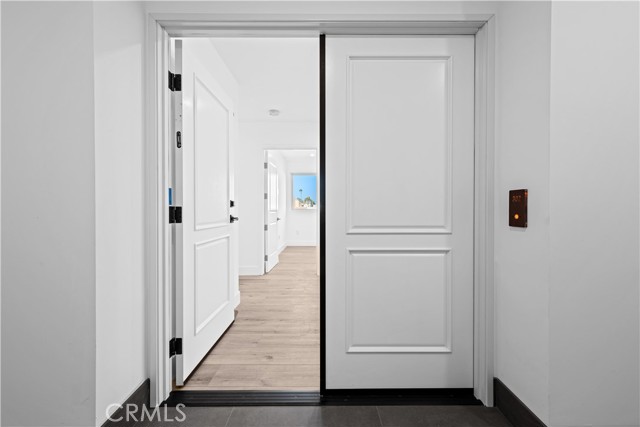 Detail Gallery Image 2 of 19 For 4214 Fulton Ave #302,  Studio City,  CA 91604 - 3 Beds | 2 Baths