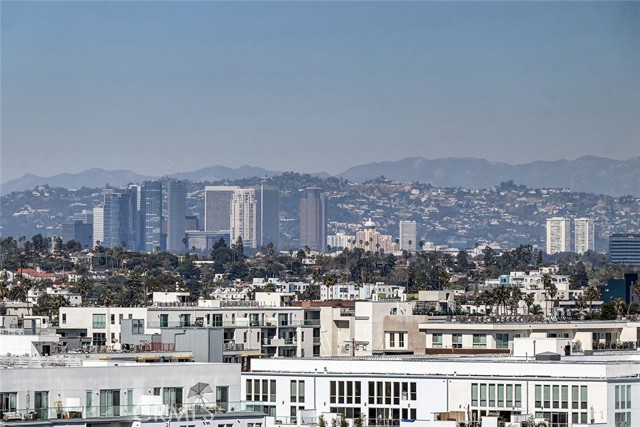 Detail Gallery Image 38 of 55 For 13600 Marina Pointe Dr #905,  Marina Del Rey,  CA 90292 - 2 Beds | 2/1 Baths