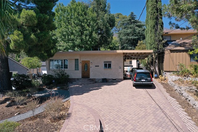 3953 Santa Carlotta, La Crescenta CA: https://media.crmls.org/medias/56aa6992-e249-443f-8329-d2456d3c01be.jpg