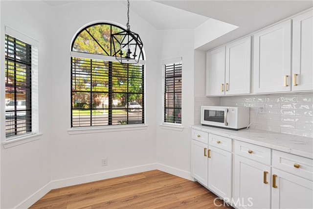 11722 Oak Street, Apple Valley CA: https://media.crmls.org/medias/56aabc57-b208-49b5-b6d2-9baf9fb8127a.jpg