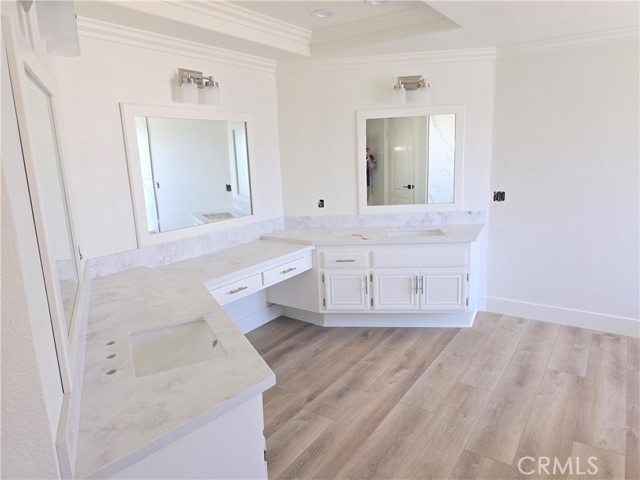 Detail Gallery Image 13 of 47 For 1013 Cannonade Cir, Costa Mesa,  CA 92626 - 5 Beds | 3 Baths