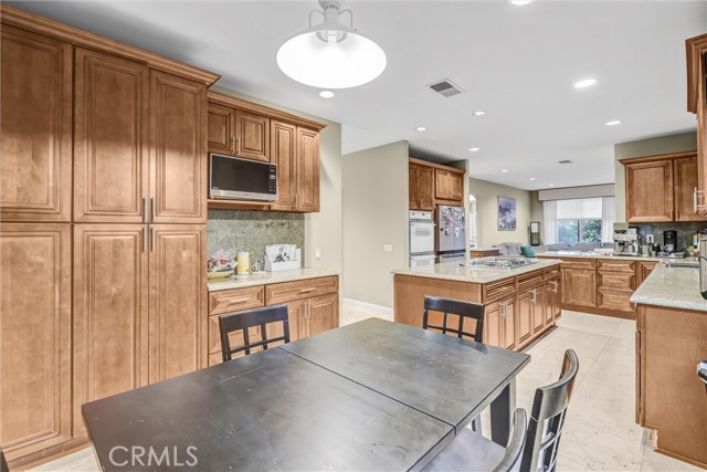 Detail Gallery Image 9 of 16 For 27180 Pacific Heights, Mission Viejo,  CA 92692 - 4 Beds | 4 Baths