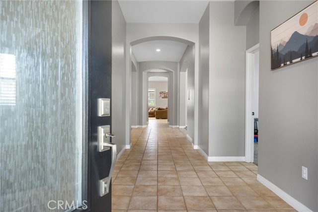 Detail Gallery Image 10 of 53 For 9313 via Parma, Bakersfield,  CA 93312 - 4 Beds | 3 Baths