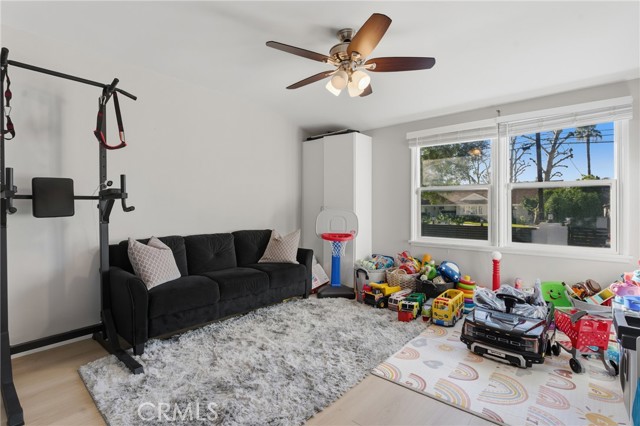 Detail Gallery Image 19 of 36 For 5244 Vanalden, Tarzana,  CA 91356 - 3 Beds | 2/1 Baths