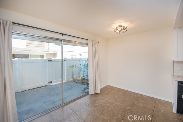 Detail Gallery Image 12 of 28 For 811 Pillar Point Way, Oceanside,  CA 92058 - 2 Beds | 1/1 Baths
