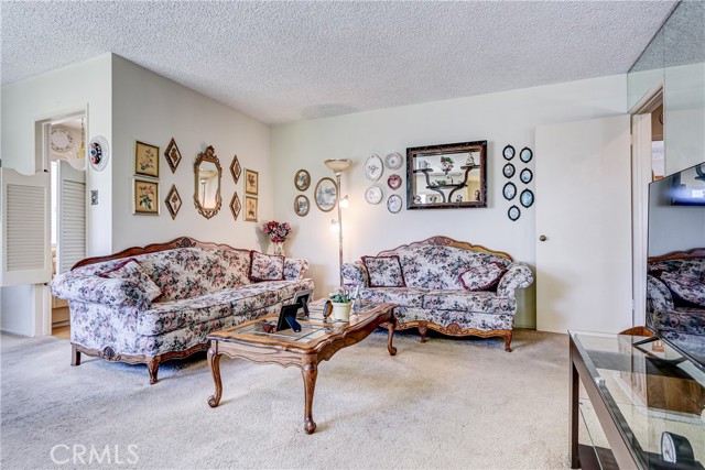 4750 W 191st Street, Torrance CA: https://media.crmls.org/medias/56afa2e4-538d-4f83-9ebc-8a7de372a2b8.jpg