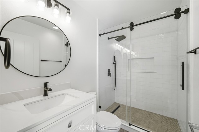 Detail Gallery Image 9 of 22 For 669 W 17th St, Costa Mesa,  CA 92627 - 2 Beds | 3/1 Baths