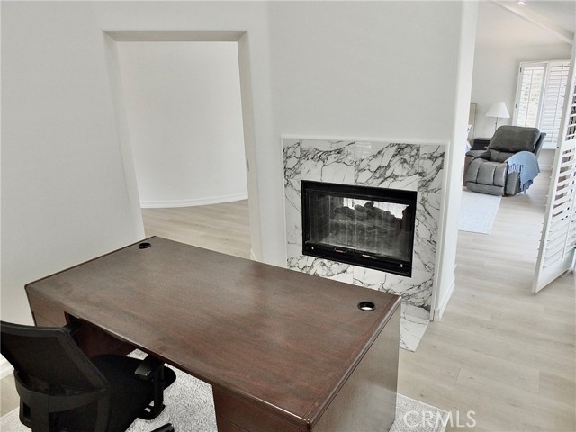 6225 Napoli Court, Long Beach CA: https://media.crmls.org/medias/56b1df13-d7a0-443f-af3f-e107e818d07f.jpg