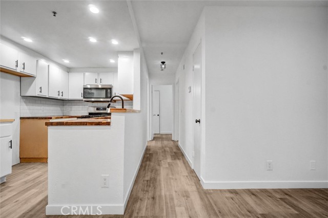 Detail Gallery Image 5 of 19 For 700 W 3rd St #A117,  Santa Ana,  CA 92701 - 2 Beds | 2 Baths