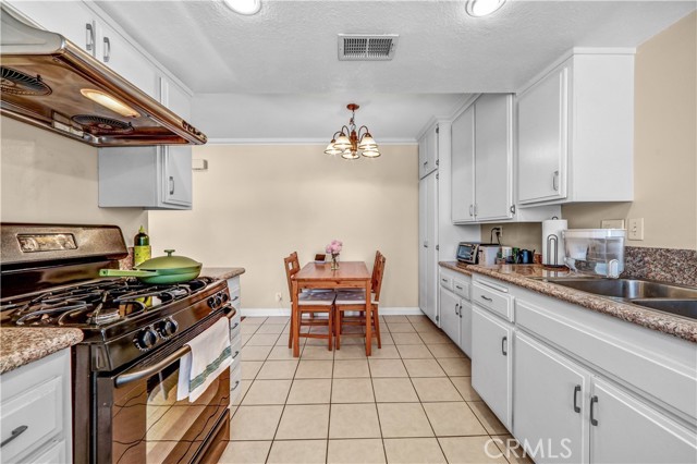 1821 Pepper Street, Alhambra CA: https://media.crmls.org/medias/56b2af01-53ac-4a88-9a29-133bd077a570.jpg