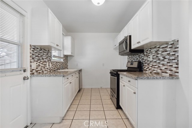 3604 Cortez Street, Riverside CA: https://media.crmls.org/medias/56b2f616-5c48-4e99-a8ed-34b4b8a67ee9.jpg