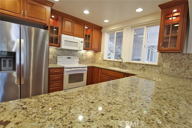 Detail Gallery Image 4 of 30 For 368 Avenida Castilla #C,  Laguna Woods,  CA 92637 - 2 Beds | 2 Baths