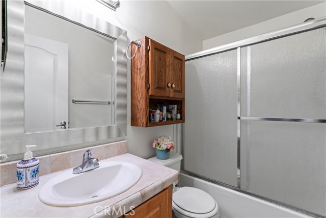 Detail Gallery Image 17 of 35 For 2579 Catalina Dr, Running Springs,  CA 92382 - 3 Beds | 2 Baths