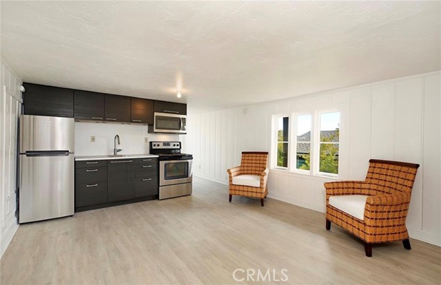 Detail Gallery Image 21 of 34 For 394 Moss St, Laguna Beach,  CA 92651 - 3 Beds | 2/1 Baths
