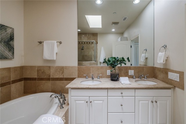 Detail Gallery Image 38 of 46 For 2210 Mathews Ave a,  Redondo Beach,  CA 90278 - 3 Beds | 2/1 Baths