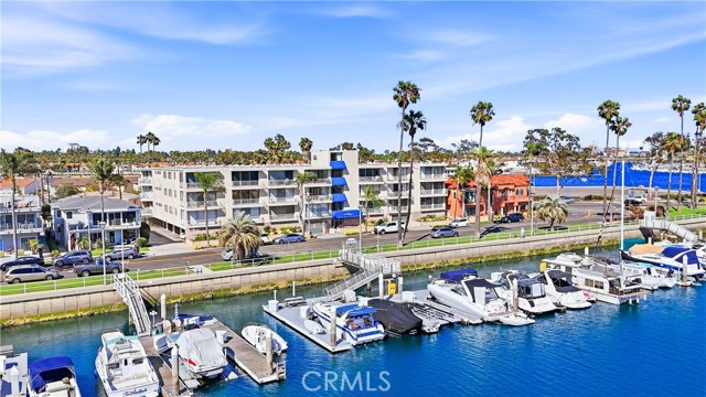 Detail Gallery Image 58 of 70 For 383 Bay Shore #203,  Long Beach,  CA 90803 - 2 Beds | 2 Baths