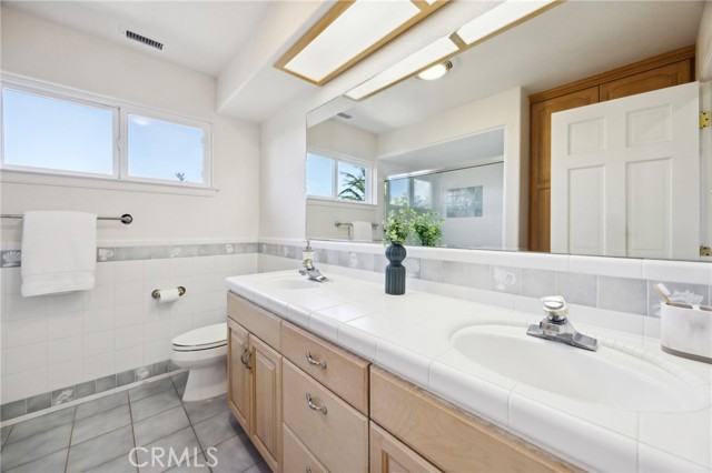 993 Las Palmas Way, San Luis Obispo CA: https://media.crmls.org/medias/56b5bc4c-54cf-45c6-8ff0-18c57bf921ae.jpg