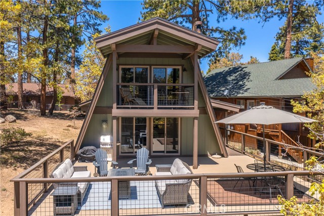 Detail Gallery Image 6 of 38 For 1216 Aspen Dr, Big Bear Lake,  CA 92315 - 3 Beds | 2 Baths