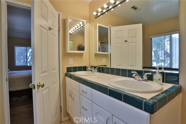 Detail Gallery Image 24 of 50 For 198 Pine Ridge Rd, Crestline,  CA 92325 - 3 Beds | 2/1 Baths