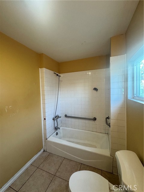 320 Arizona Avenue, Los Angeles, California 90022, 3 Bedrooms Bedrooms, ,1 BathroomBathrooms,Single Family Residence,For Sale,Arizona,IN24130080