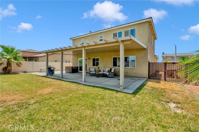 10562 Chevron Court, Adelanto CA: https://media.crmls.org/medias/56b6da72-b30b-4390-a42d-9f2a0370384c.jpg