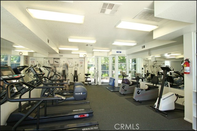 12 Stoneglen, Aliso Viejo CA: https://media.crmls.org/medias/56b6ffbd-99df-43ee-88c0-2b5e1e7bb800.jpg