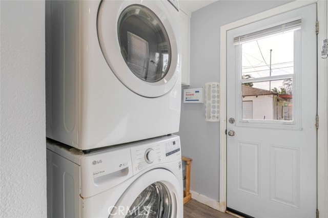 Detail Gallery Image 18 of 28 For 1100 W 103rd St, Los Angeles,  CA 90044 - 2 Beds | 1 Baths