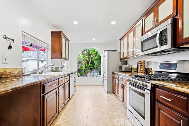 5362 Yolanda Avenue, Tarzana CA: https://media.crmls.org/medias/56b7e8d1-6855-4295-9f23-62e2505a5277.jpg