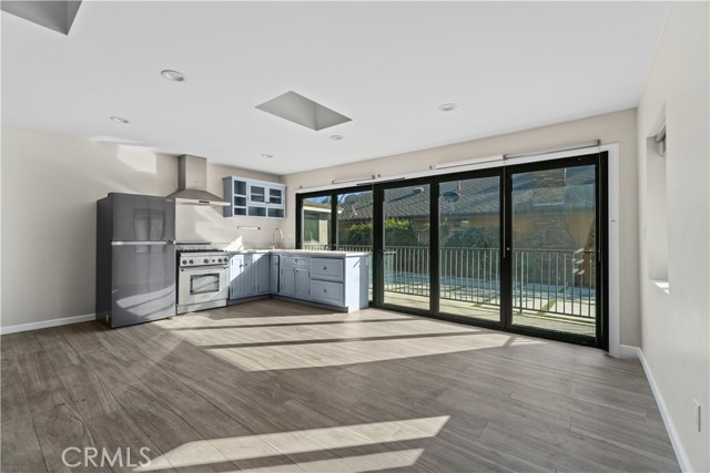 4536 Maycrest Street, Los Angeles CA: https://media.crmls.org/medias/56b8656d-e267-402b-96cd-8e658be680bb.jpg