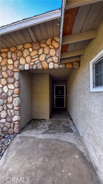 Detail Gallery Image 6 of 42 For 201 Oleander, Bakersfield,  CA 93304 - 4 Beds | 2 Baths