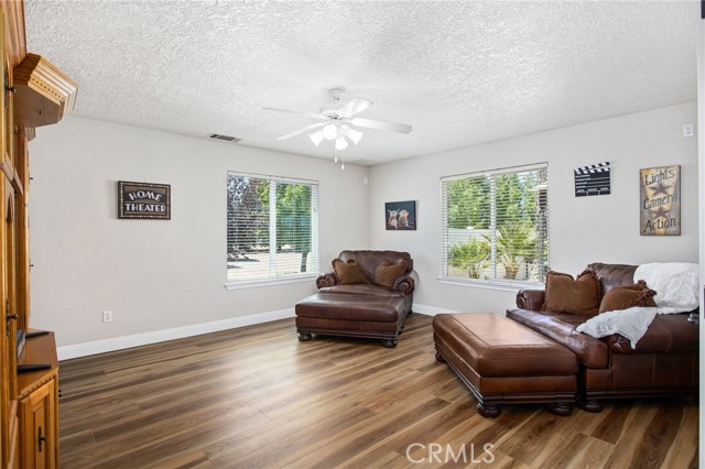 Detail Gallery Image 25 of 72 For 10978 El Centro Rd, Oak Hills,  CA 92344 - 4 Beds | 3 Baths