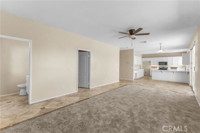 Detail Gallery Image 6 of 15 For 1249 Squaw Valley St, Hemet,  CA 92545 - 5 Beds | 3/1 Baths