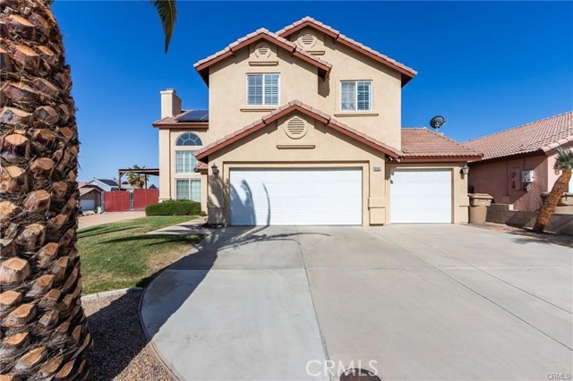 8961 Newcastle Avenue, Hesperia CA: https://media.crmls.org/medias/56b9d913-1628-4be6-8071-34fb47e88454.jpg