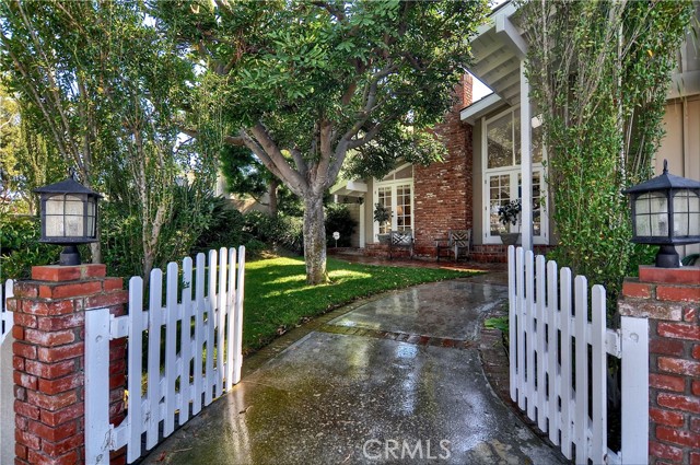 Detail Gallery Image 5 of 34 For 1877 Port Taggart Pl, Newport Beach,  CA 92660 - 5 Beds | 3/1 Baths