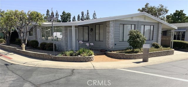 MLS# IV23129403