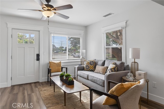 Detail Gallery Image 7 of 38 For 318 S Francisca Ave, Redondo Beach,  CA 90277 - 1 Beds | 2 Baths