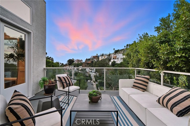 Detail Gallery Image 34 of 44 For 1690 N Crescent Heights, Los Angeles,  CA 90069 - 3 Beds | 4 Baths