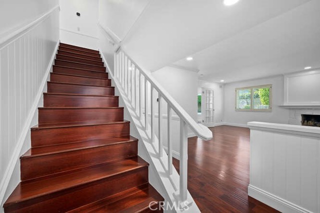 9572 Indian Wells Circle, Huntington Beach CA: https://media.crmls.org/medias/56bc18b3-b70d-46be-b2e7-9bf5aa4c8537.jpg