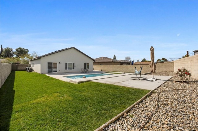 Detail Gallery Image 30 of 37 For 3822 Zamora, Bakersfield,  CA 93306 - 4 Beds | 2 Baths