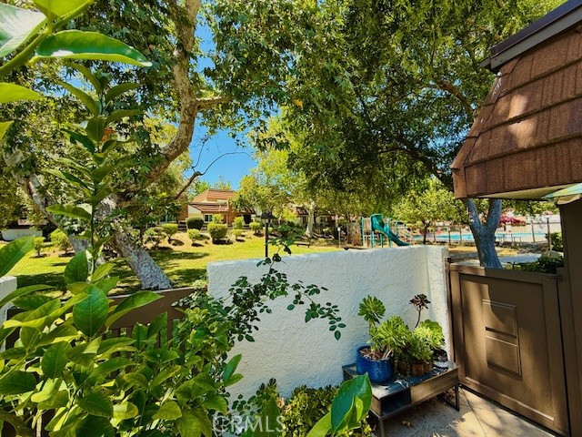 Detail Gallery Image 33 of 36 For 10068 Larwin Ave #2,  Chatsworth,  CA 91311 - 4 Beds | 3 Baths