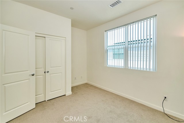 Detail Gallery Image 27 of 39 For 944 N Divino Privado, Ontario,  CA 91764 - 3 Beds | 3/1 Baths