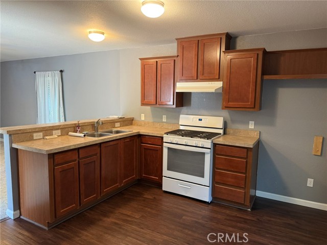 375 State 20 E Highway, Upper Lake CA: https://media.crmls.org/medias/56bf4cd4-7218-4bbd-af1d-f1c74ad1d581.jpg
