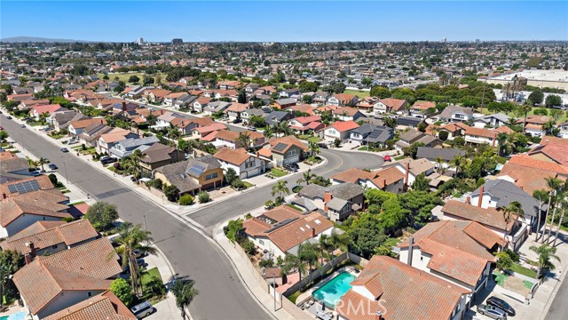 19352 Sailwind Lane, Huntington Beach CA: https://media.crmls.org/medias/56bf5095-2f33-43a8-abc9-2a996750c68e.jpg