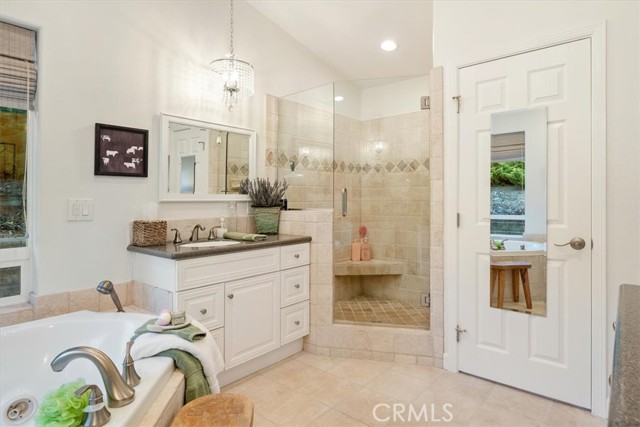 6205 San Anselmo Road, Atascadero CA: https://media.crmls.org/medias/56bf56c3-6f08-4f87-a0f2-0ea024eef3e9.jpg