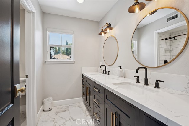 Detail Gallery Image 22 of 37 For 5179 Knollwood Way, Woodland Hills,  CA 91364 - 4 Beds | 3 Baths