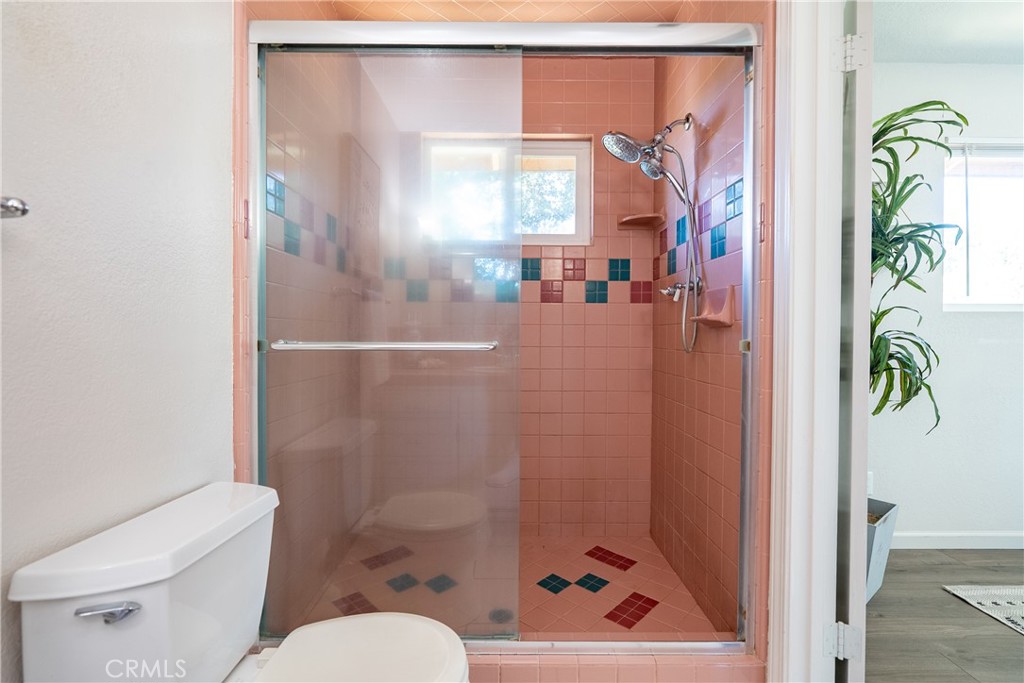 https://media.crmls.org/medias/56c08516-5f68-4d13-91c0-55a4f6c3b456.jpg?preset=X-Large