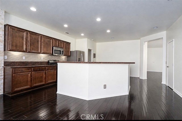 10645 Palomino Ave, Hesperia, CA 92345 photo 8
