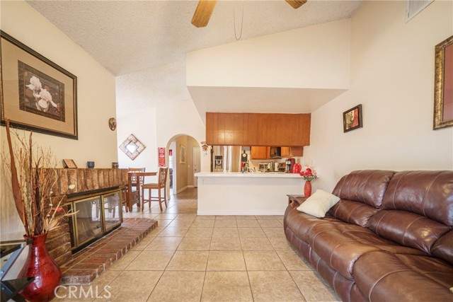 Detail Gallery Image 12 of 28 For 23540 Swan St, Moreno Valley,  CA 92557 - 4 Beds | 2 Baths