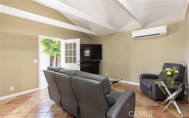 7441 Sylvia Avenue, Reseda CA: https://media.crmls.org/medias/56c1e175-e426-499e-9a1e-0b15e6240355.jpg